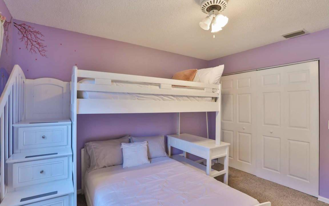 Photo of Bedroom in Country Oaks