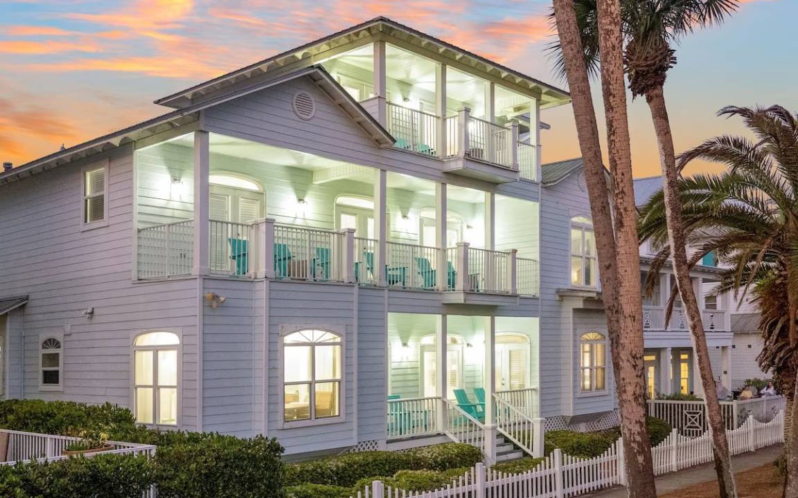 Photo of Buildings in Crystal Shores