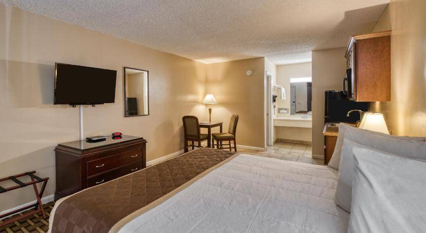 Photo of Bedroom in Lake City