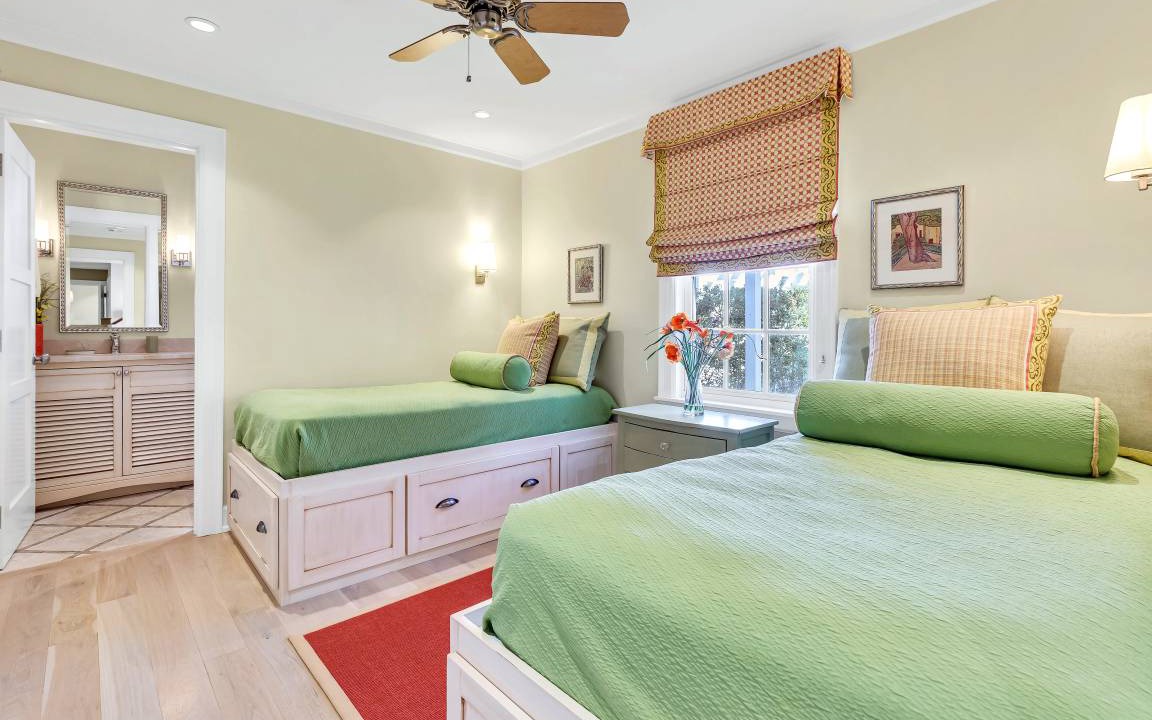 Photo of Bedroom in Seaside