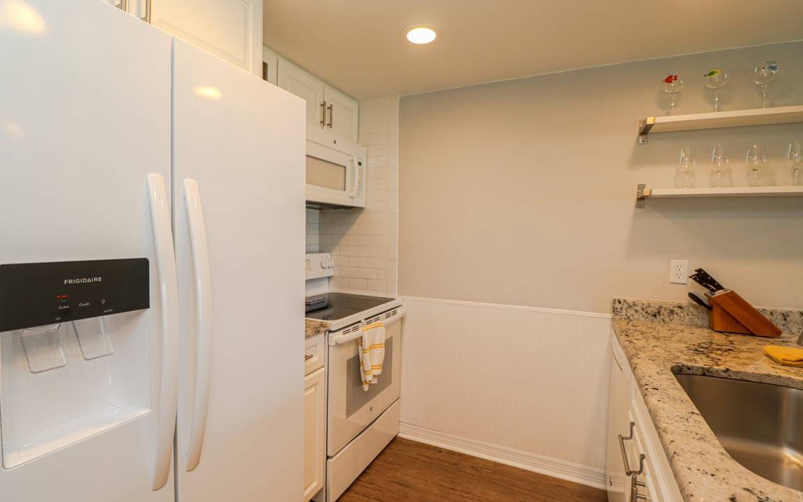 Photo of Kitchen in Butler Beach