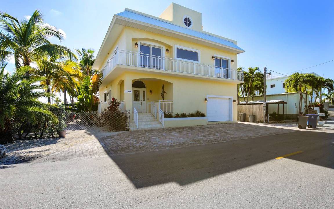 Photo of Others in Tavernier