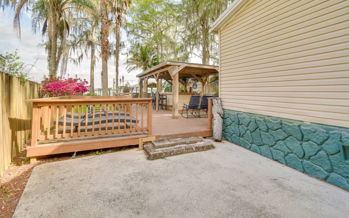 Photo of Patio Balcony in Doctors Inlet