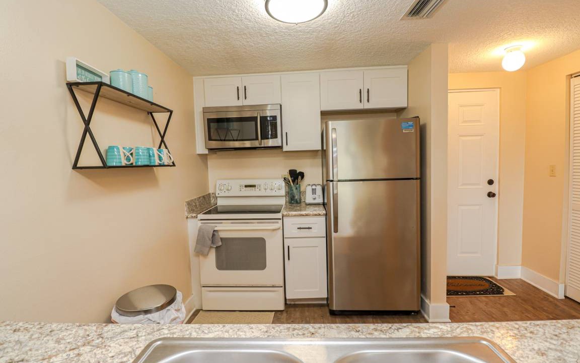 Photo of Kitchen in Butler Beach