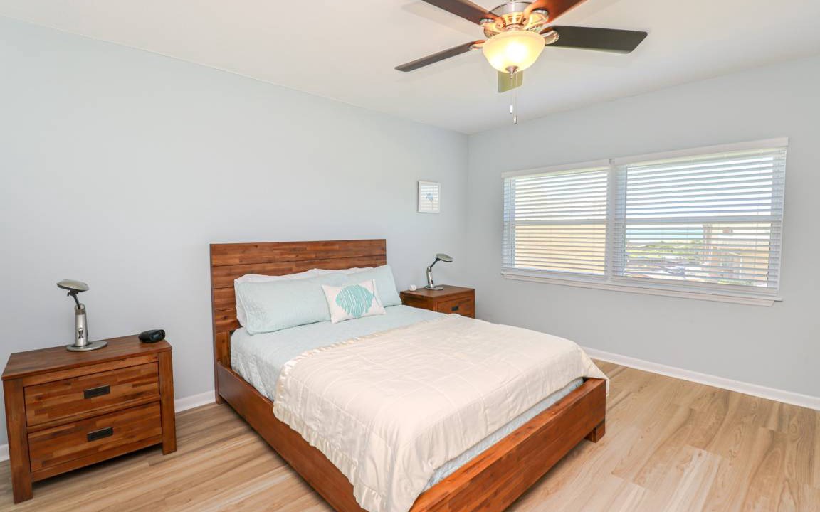 Photo of Bedroom in Butler Beach