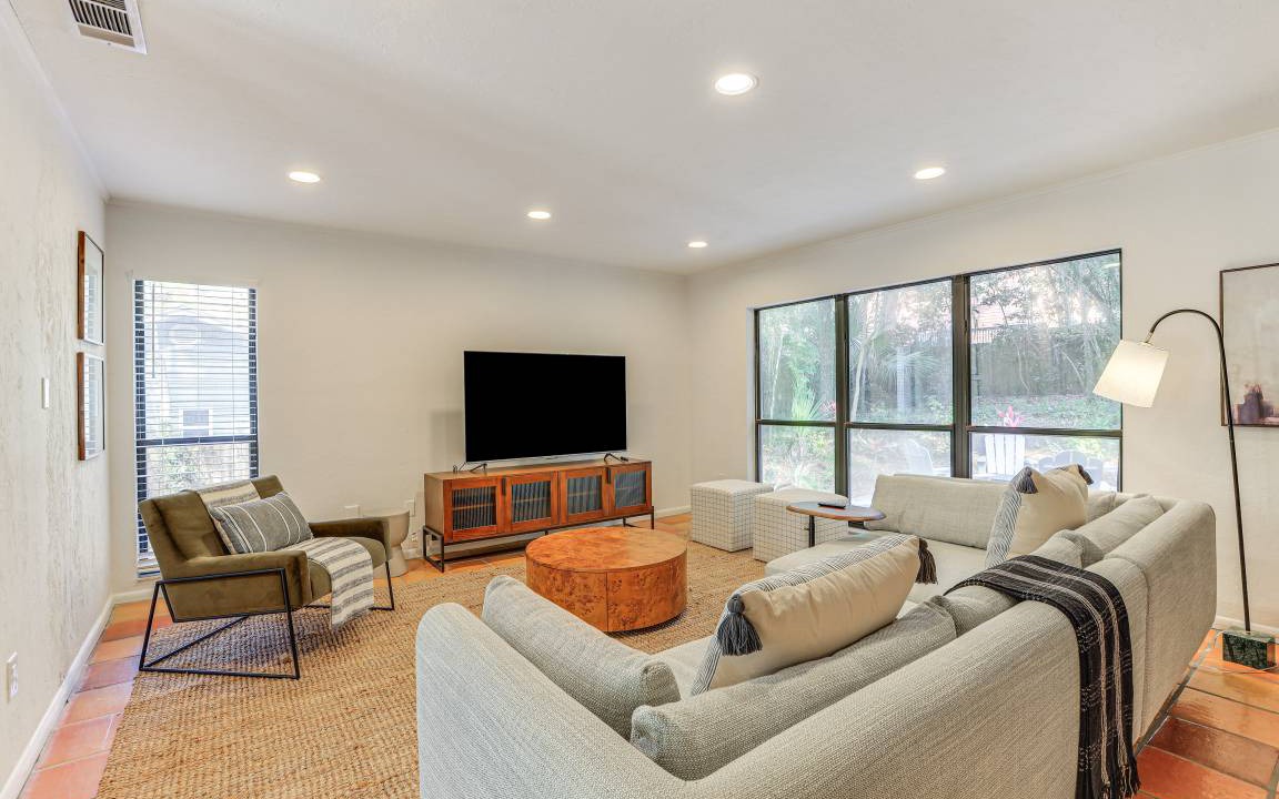 Photo of Livingroom in Gainesville