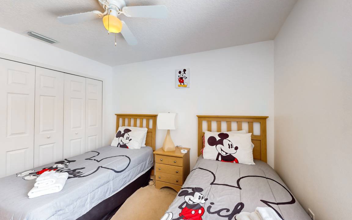 Photo of Bedroom in Lindfields