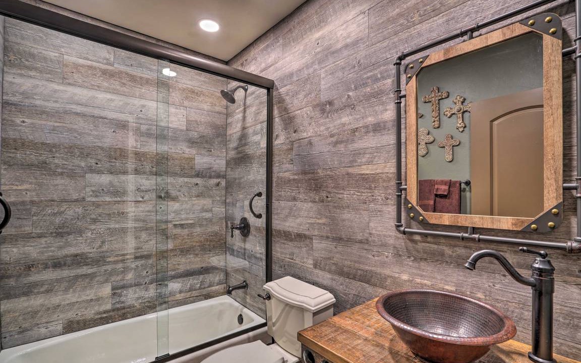 Photo of Bathroom in Sandalwood Estates