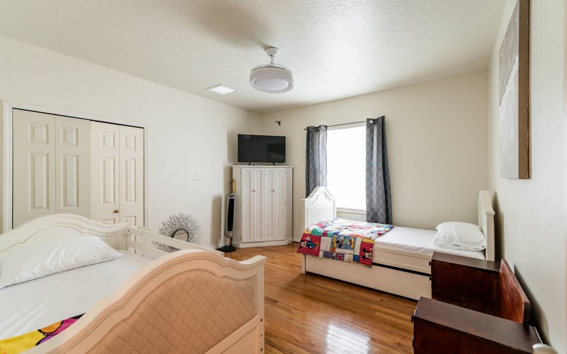 Photo of Bedroom in Interchange Square