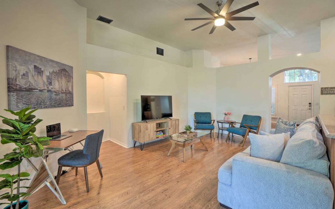 Photo of Livingroom in Sterling Ranch
