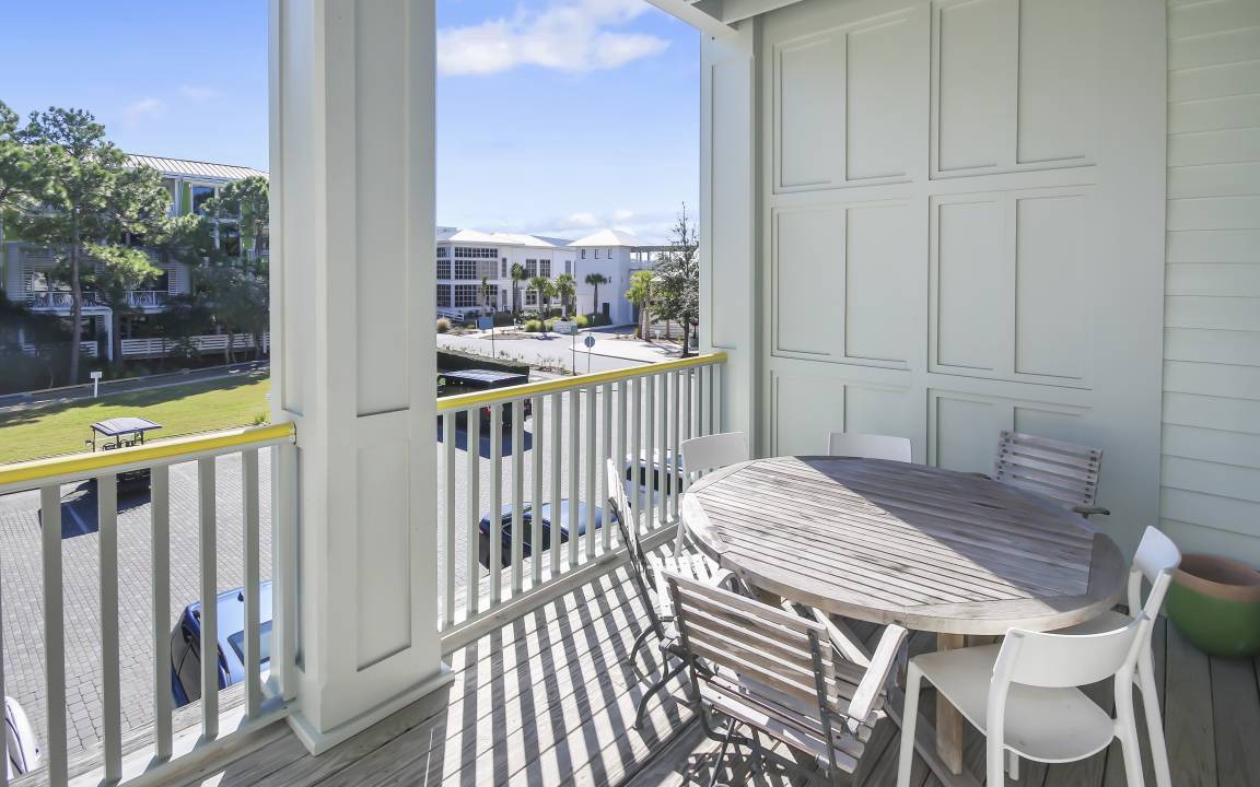 Photo of Patio Balcony in Beach District