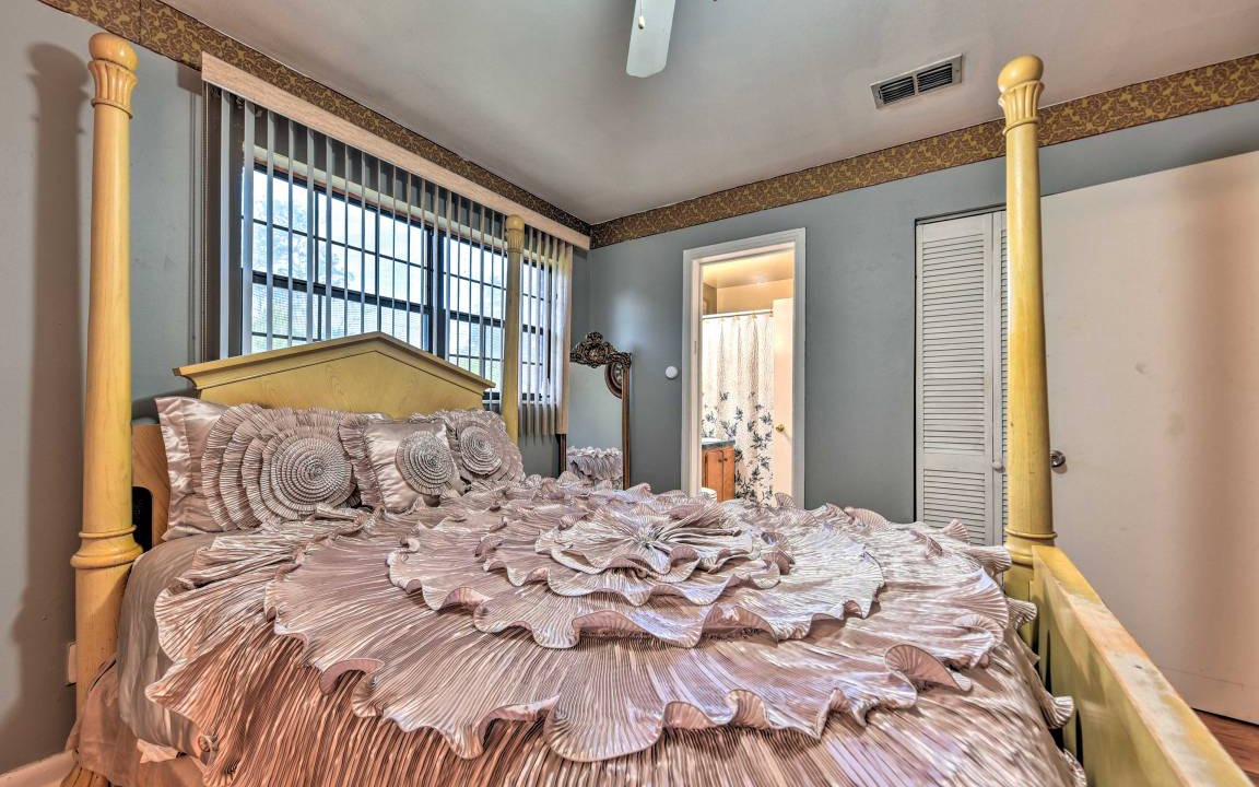 Photo of Bedroom in Northside