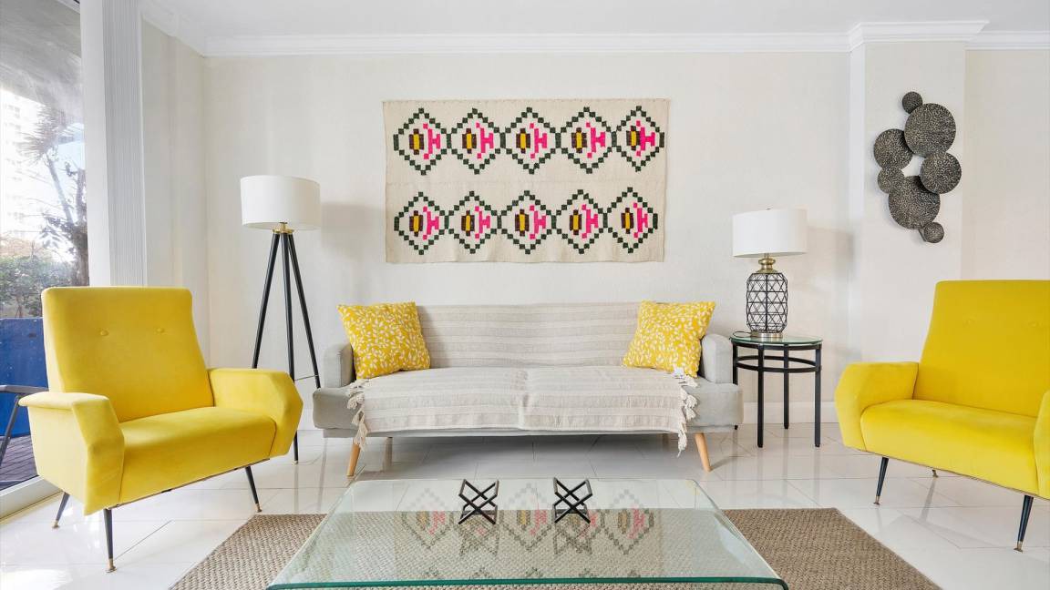 Photo of Livingroom in Hollywood South Central Beach