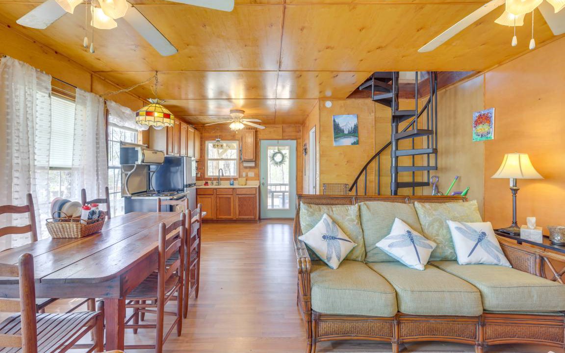 Photo of Livingroom in Delta