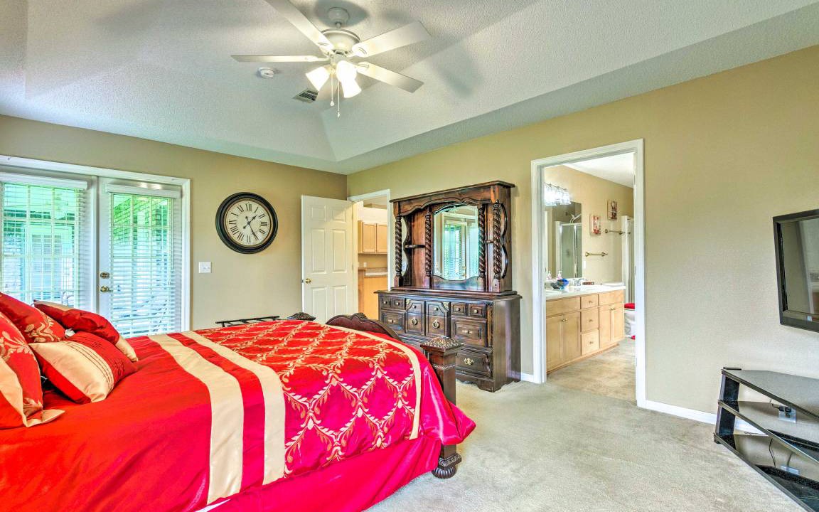 Photo of Bedroom in Northwest Pensacola