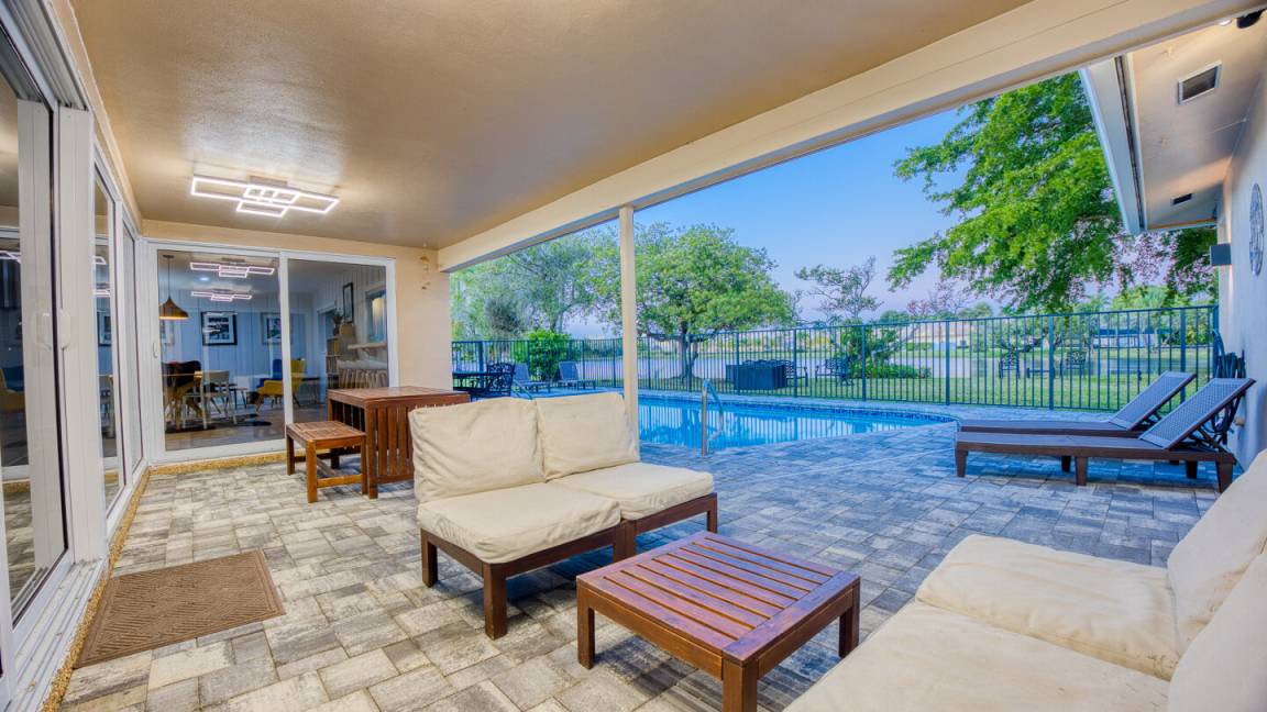 Photo of Patio Balcony in Weston