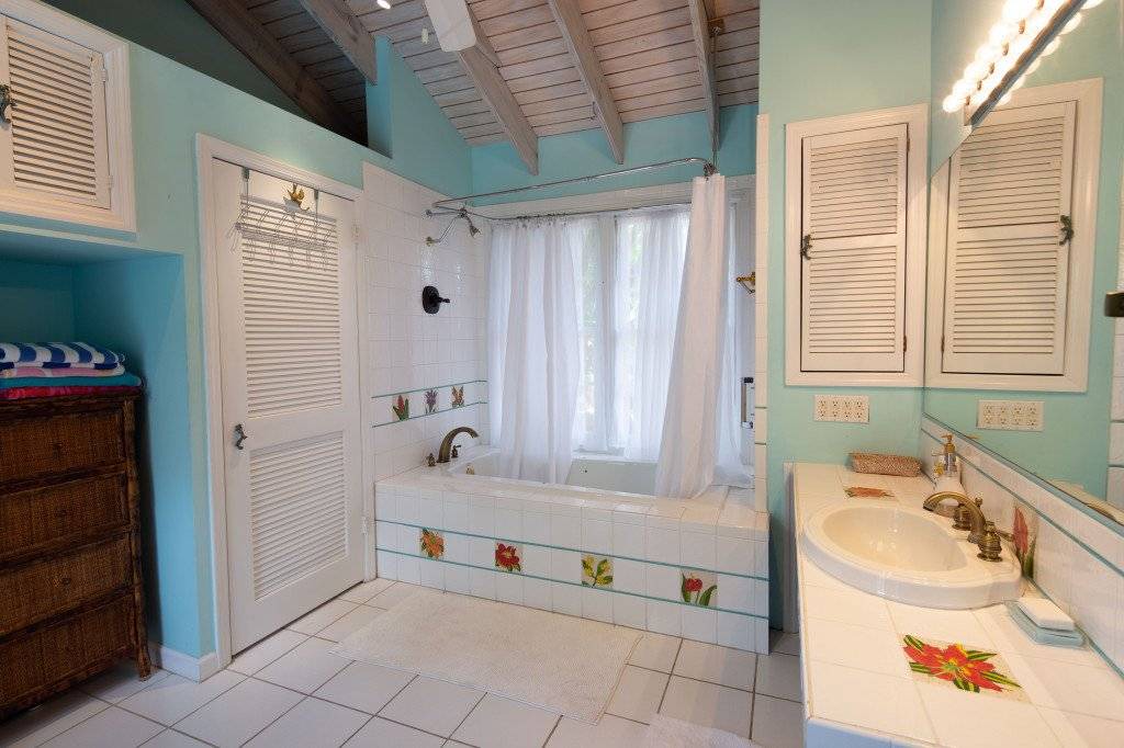 Photo of Bathroom in Key West Historic District