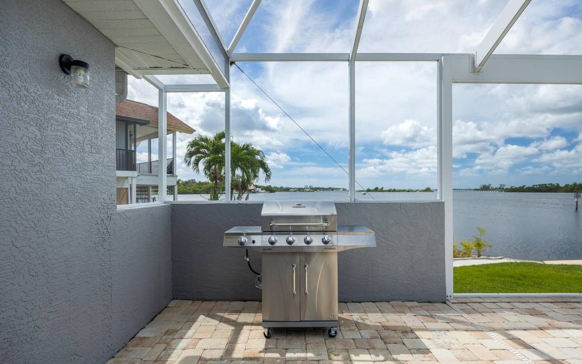 Photo of Patio Balcony in Broadview Manor
