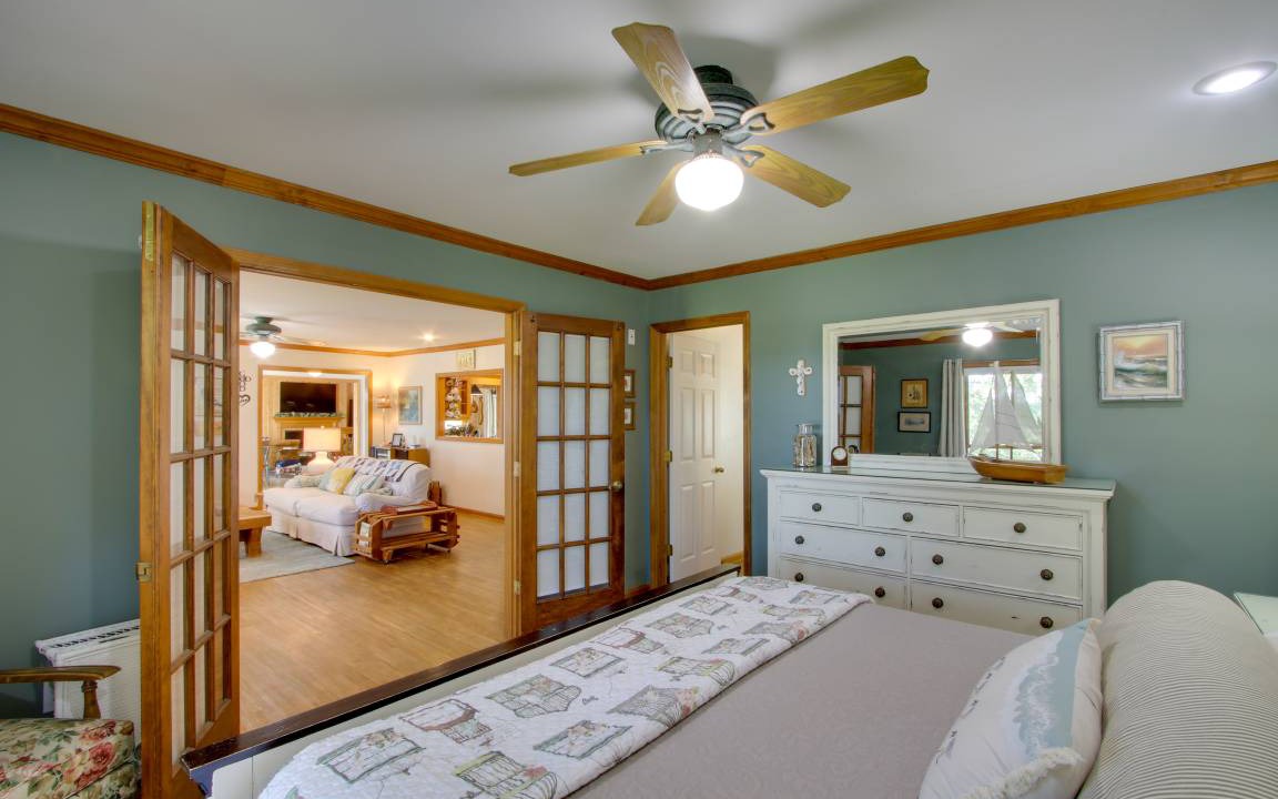 Photo of Bedroom in Killen