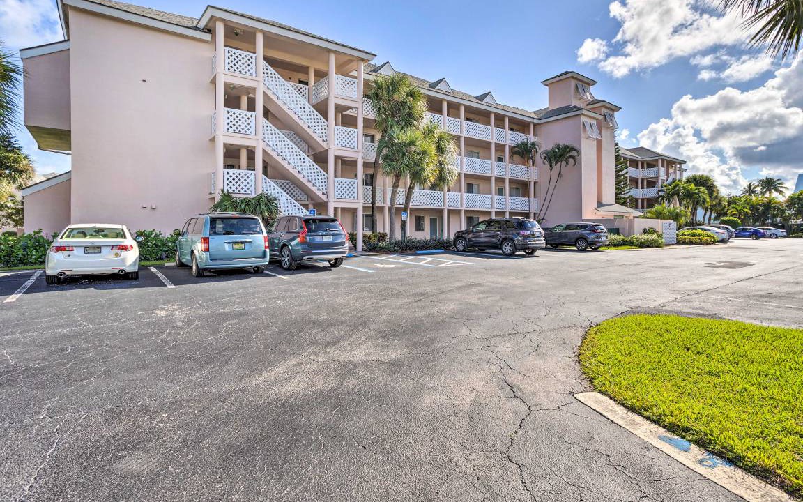 Photo of Buildings in Jupiter