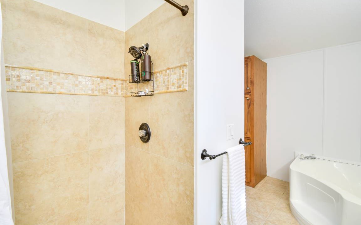 Photo of Bathroom in Doctors Inlet