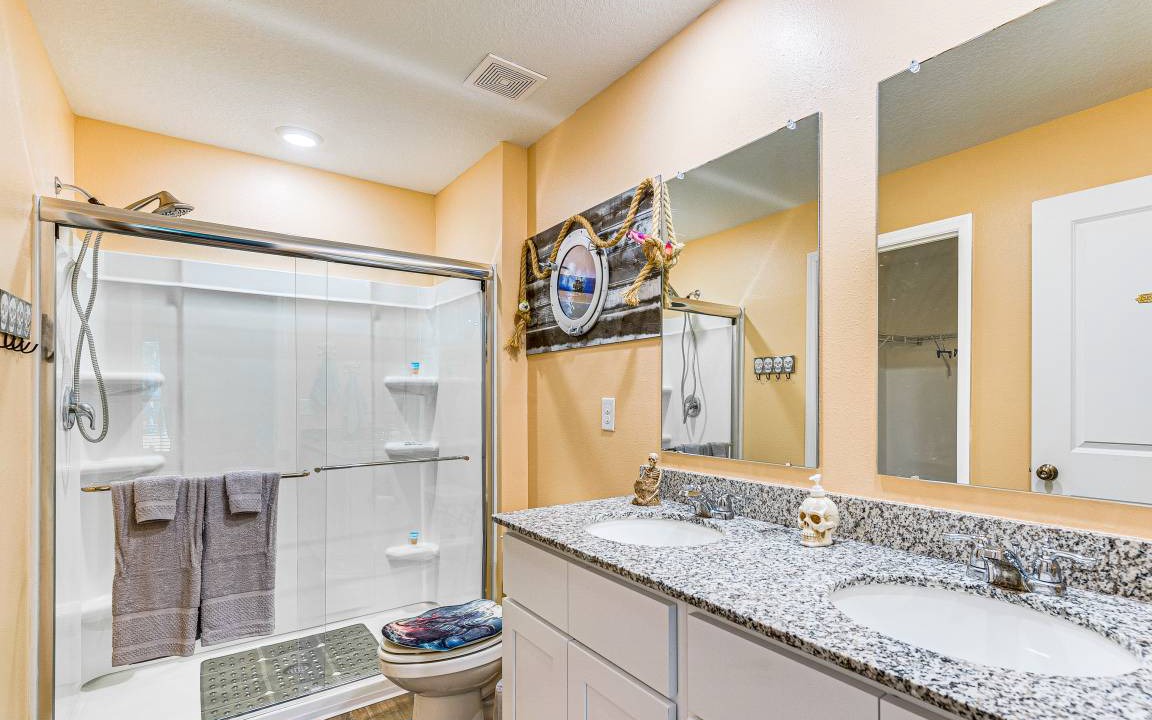 Photo of Bathroom in Pine Ridge