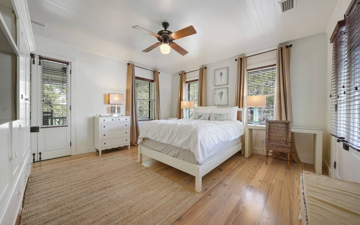 Photo of Bedroom in Seaside