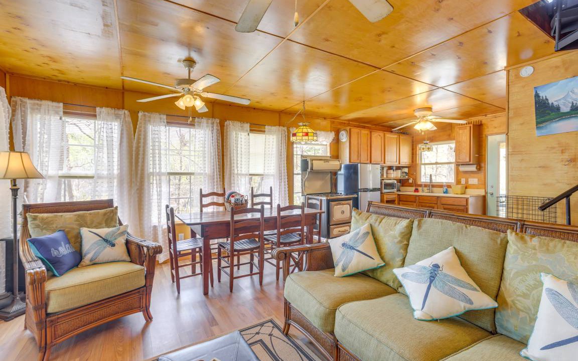 Photo of Livingroom in Delta