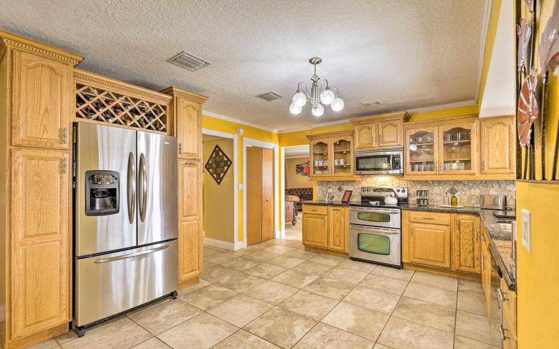 Photo of Kitchen in Bearss Plaza