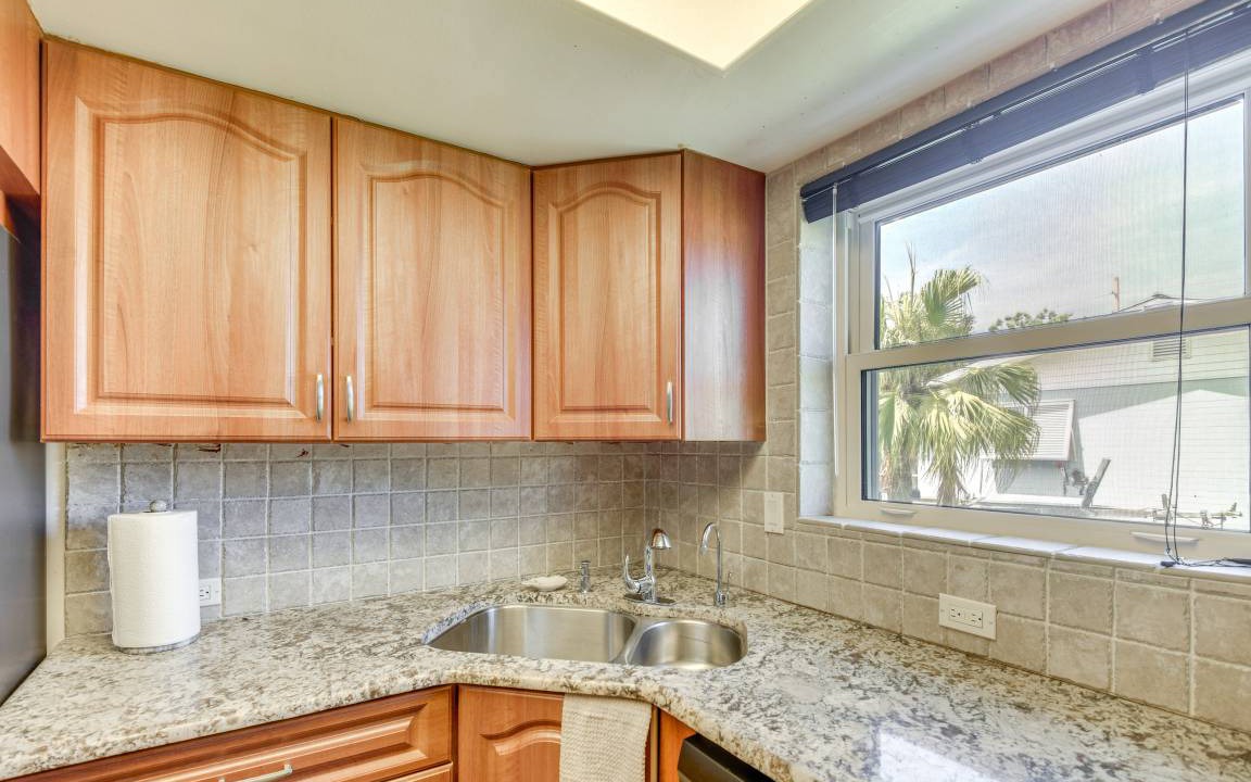 Photo of Kitchen in South Daytona