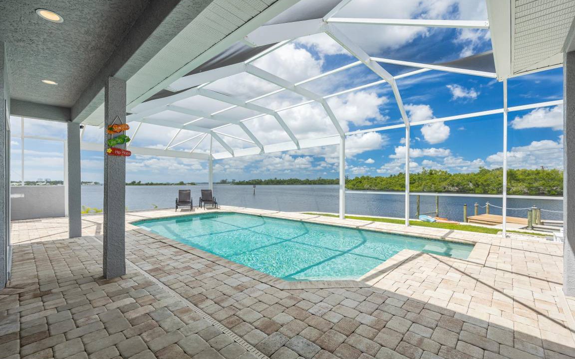 Photo of Patio Balcony in Broadview Manor