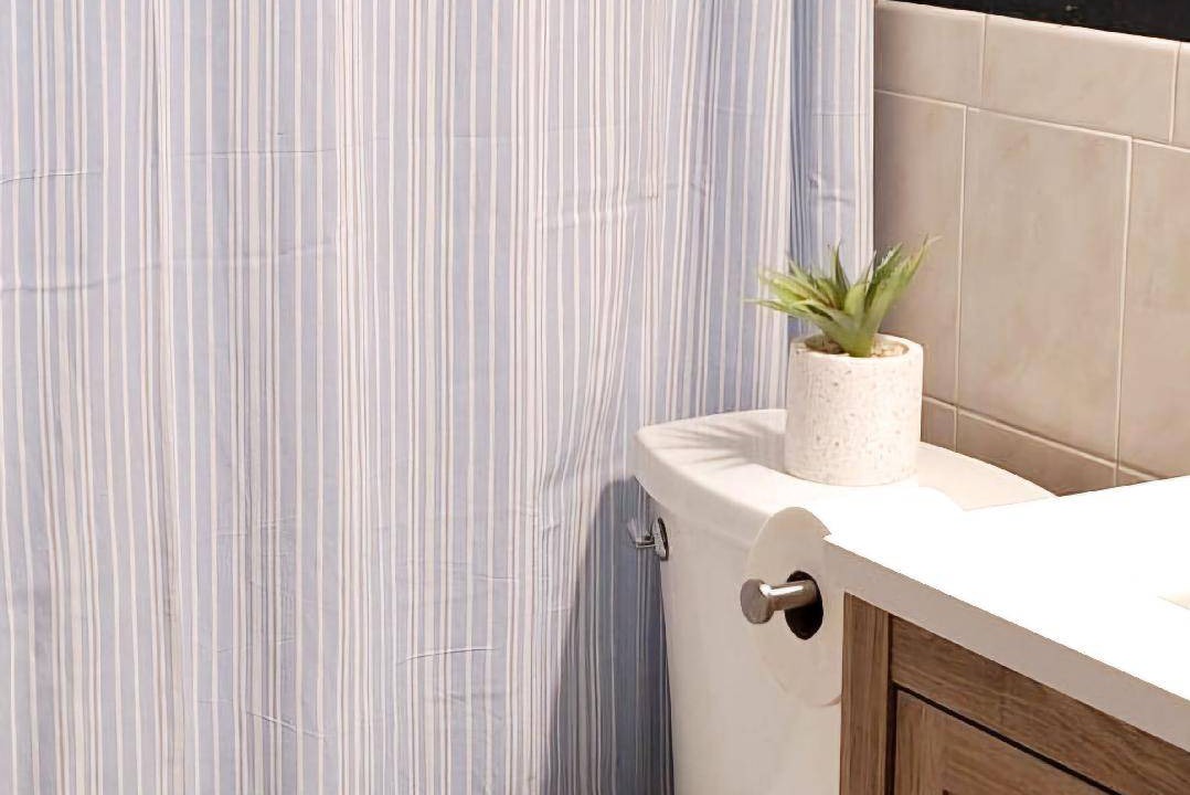 Photo of Bathroom in Cutler Bay