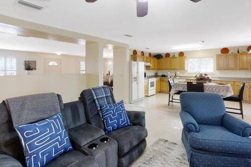 Photo of Livingroom in Westside