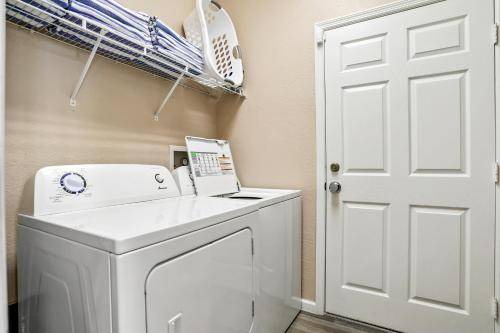 Photo of Bathroom in Trafalgar Village