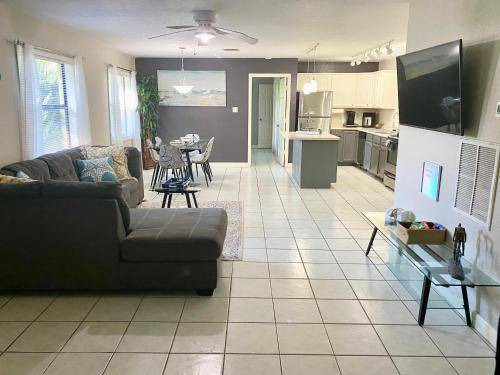 Photo of Livingroom in Cooper City