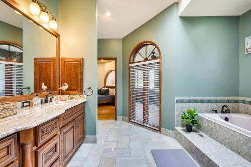 Photo of Bathroom in Temple Crest