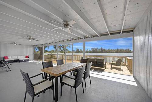 Photo of Patio Balcony in Davie