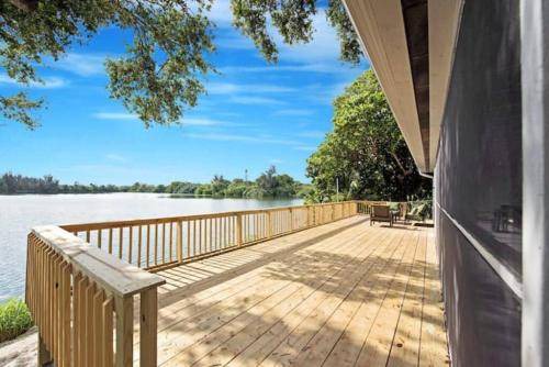 Photo of Patio Balcony in Davie