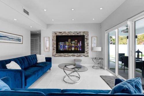 Photo of Livingroom in Ludlam
