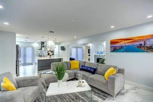 Photo of Others in Palm Springs North
