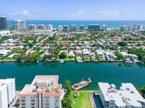 Photo of Others in Bay Harbor Islands
