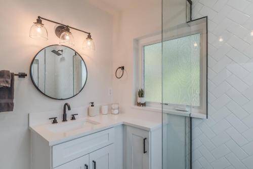 Photo of Bathroom in College Park
