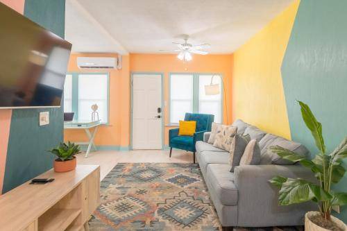 Photo of Livingroom in Smith's Memento