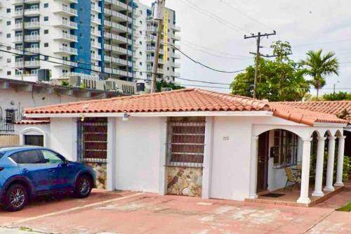 Photo of Buildings in Little Havana