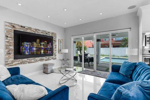 Photo of Livingroom in Ludlam