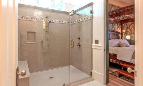 Photo of Bathroom in De Funiak Springs