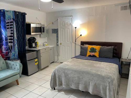 Photo of Bedroom in Allapattah
