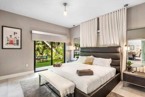 Photo of Bedroom in Northeast Coconut Grove