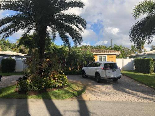 Photo of Others in Poinsettia Heights