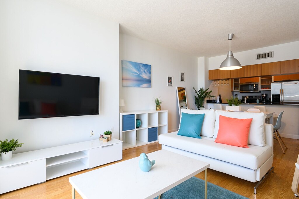 Photo of Livingroom in Edgewater
